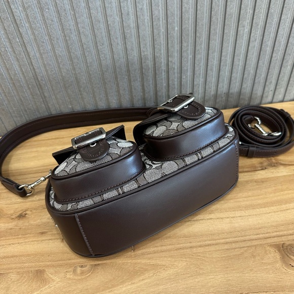 Coach Cbj00 Ashton Shoulder Bag, Jacquard Leather Maple Color - Picture 8 of 9